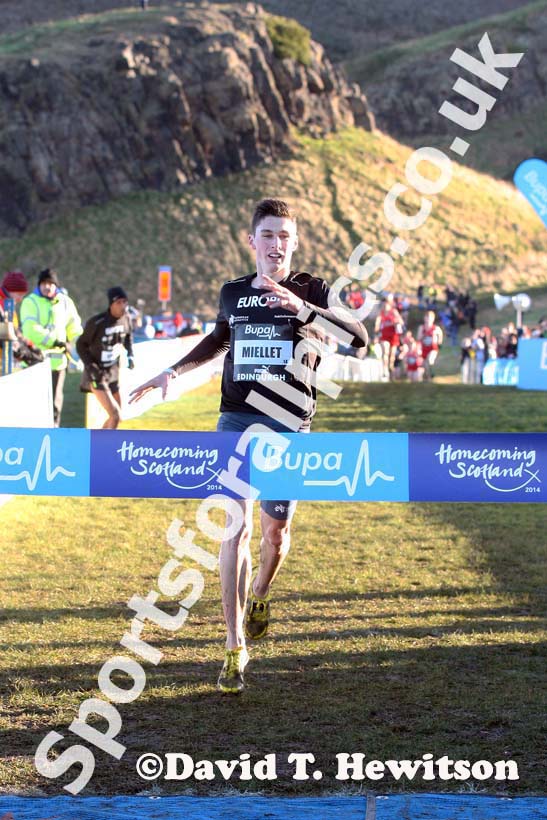 Alexis Miellet wins the junior mens 4k BUPA Great Edinburgh Cross Country. Photo: David T. Hewitson/Sports for All Pics